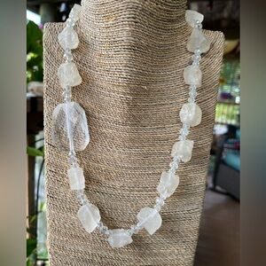 Chic White Crystal Necklace